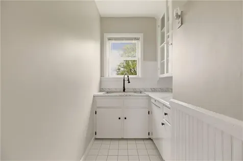 29 Prospect Street Bristol RI 02809