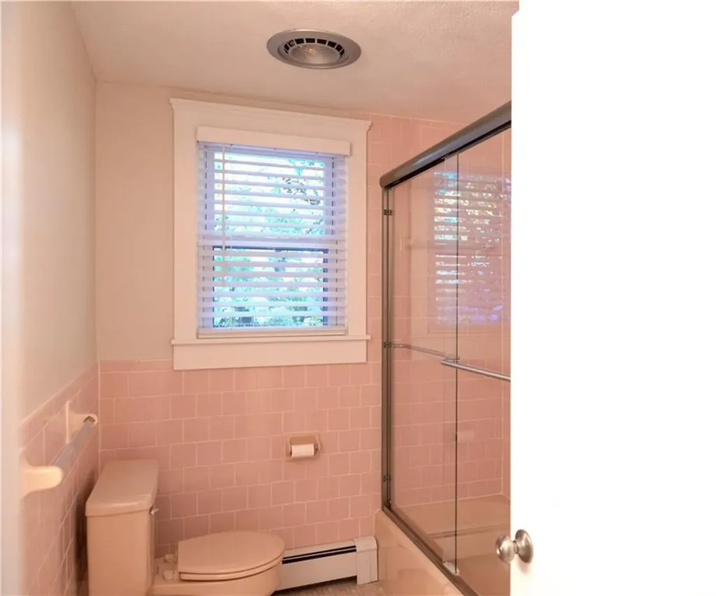 106 Vallette Street Cranston RI 02920