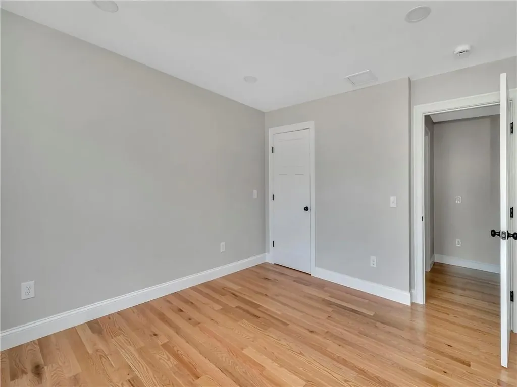 260 Point Avenue Warwick RI 02889