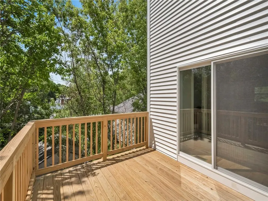 260 Point Avenue Warwick RI 02889