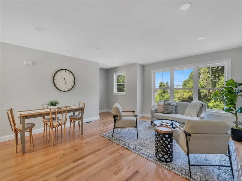 260 Point Avenue Warwick RI 02889