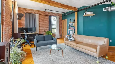 407 Pine Street Providence RI 02903