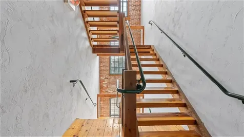 407 Pine Street Providence RI 02903