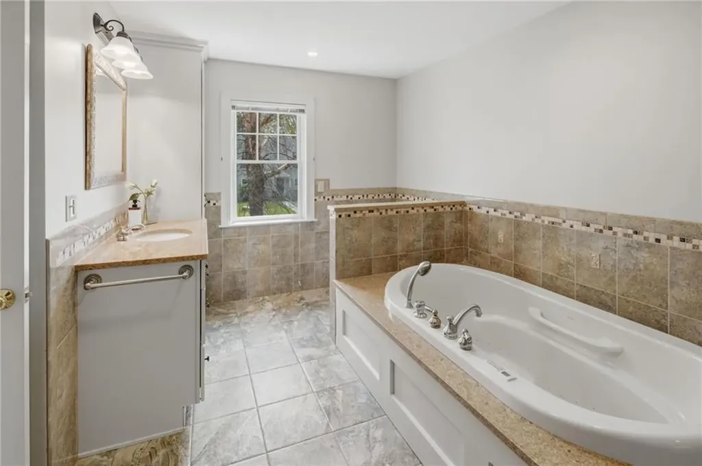 23 Hillcrest Road South Kingstown RI 02879