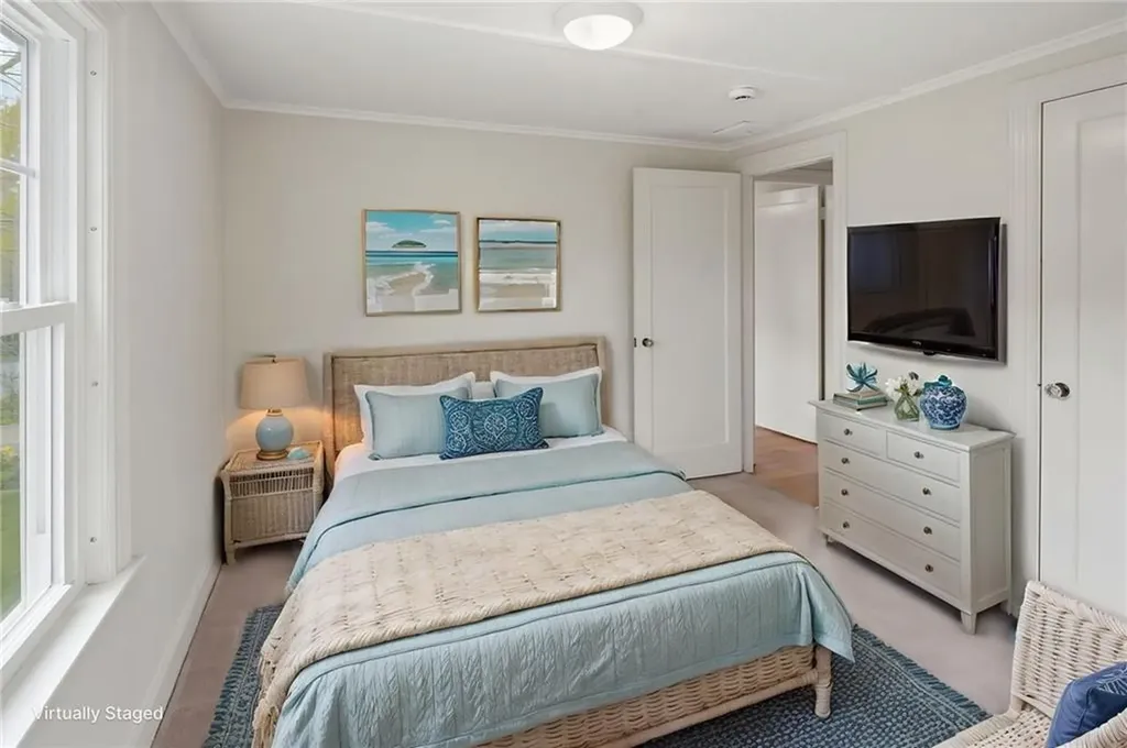 23 Hillcrest Road South Kingstown RI 02879