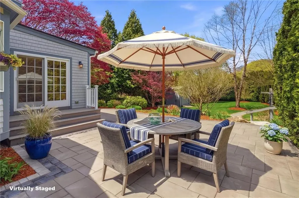23 Hillcrest Road South Kingstown RI 02879