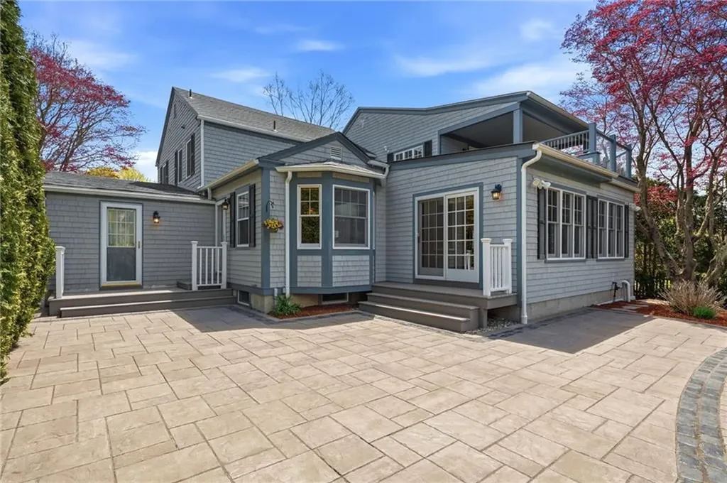 23 Hillcrest Road South Kingstown RI 02879