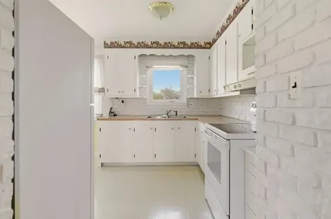 58 Redwood Road Portsmouth RI 02871