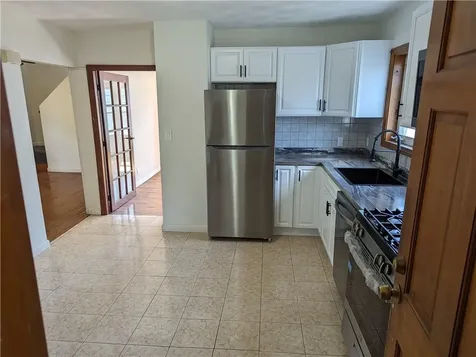 61 Utton Avenue Pawtucket RI 02860