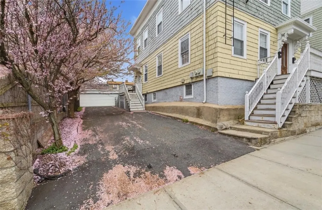 194 Gano Street Providence RI 02906