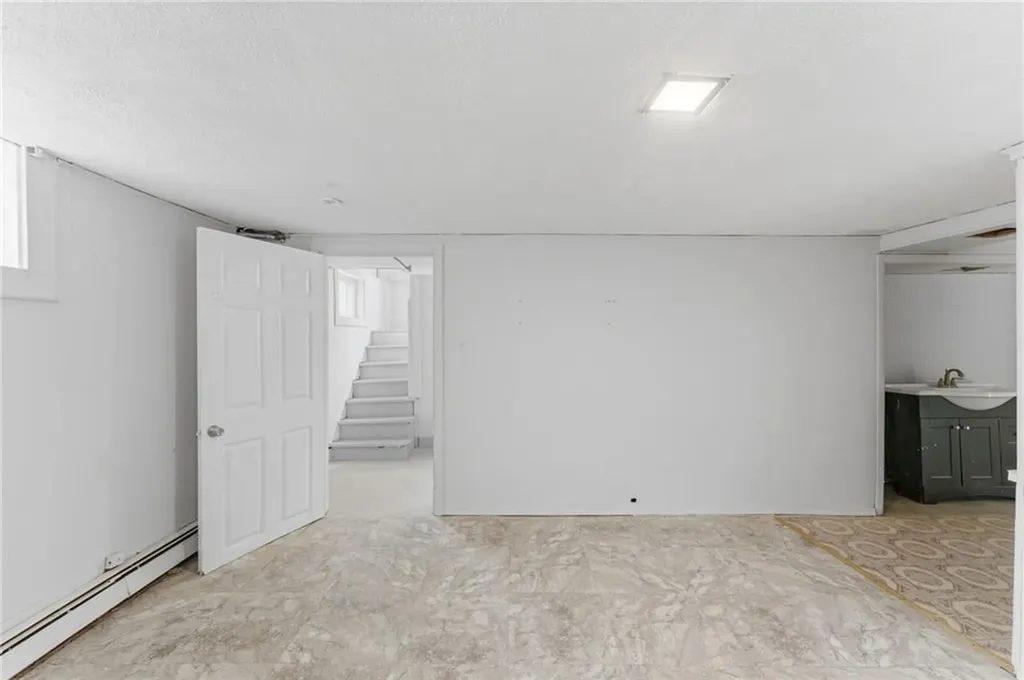 102 Overhill Road Providence RI 02906
