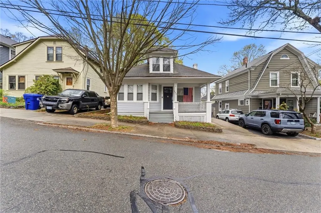 102 Overhill Road Providence RI 02906