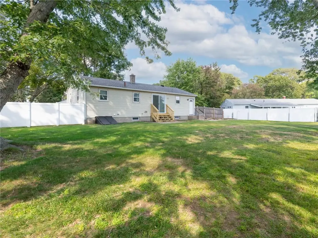 198 Asylum Road Warwick RI 02886