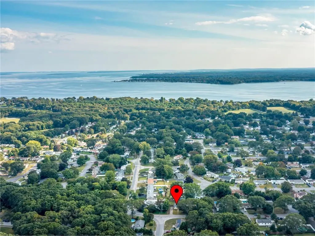 198 Asylum Road Warwick RI 02886