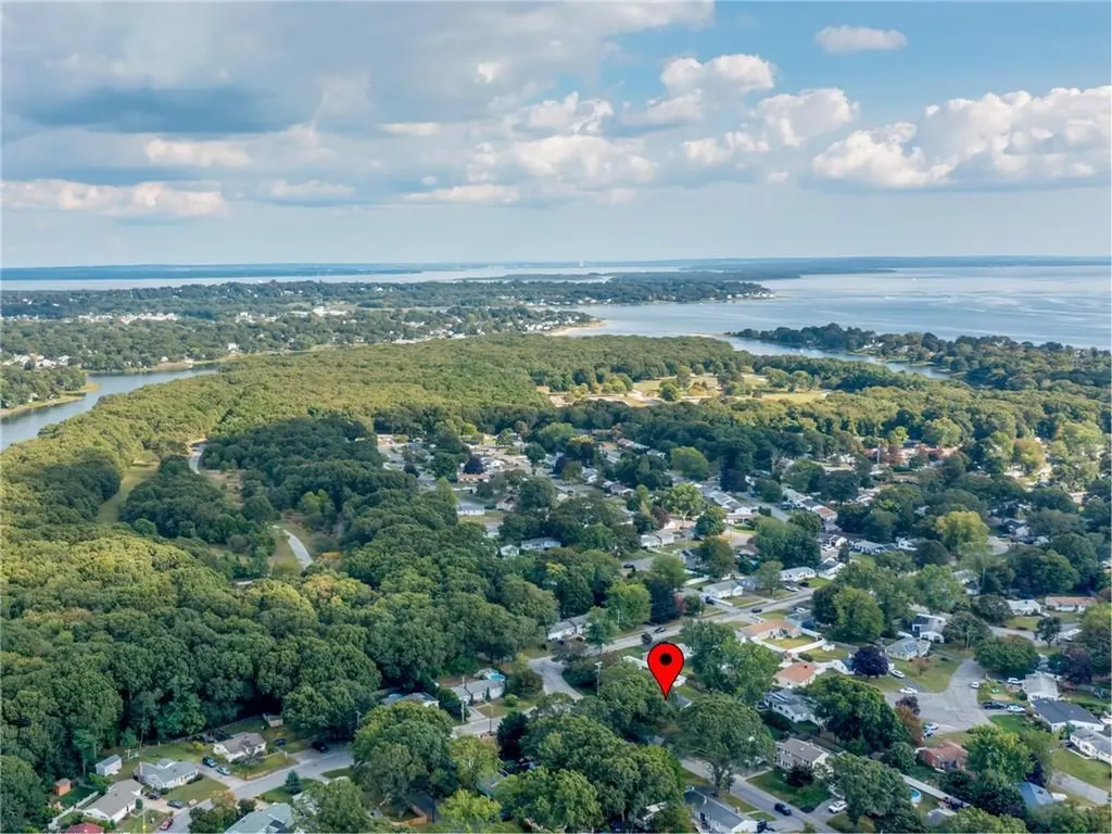 198 Asylum Road Warwick RI 02886