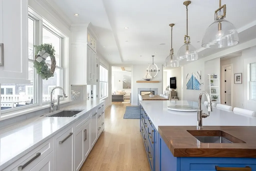 99 Meadowlark Lane Portsmouth RI 02871