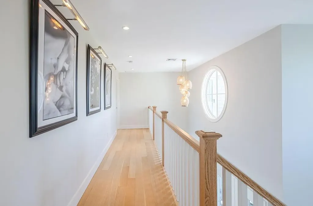 99 Meadowlark Lane Portsmouth RI 02871