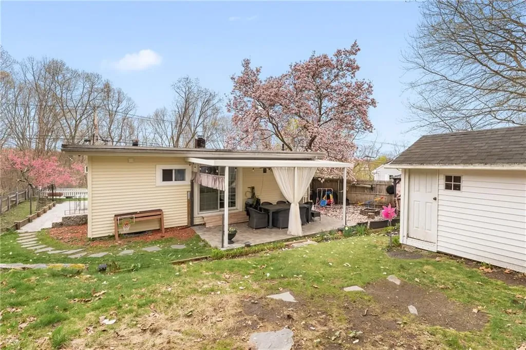 743 Wakefield Street West Warwick RI 02893
