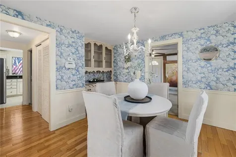 98 Homewood Avenue North Providence RI 02911