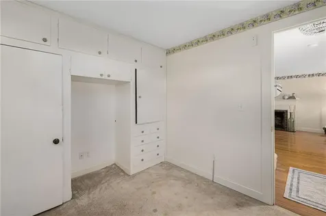 98 Homewood Avenue North Providence RI 02911