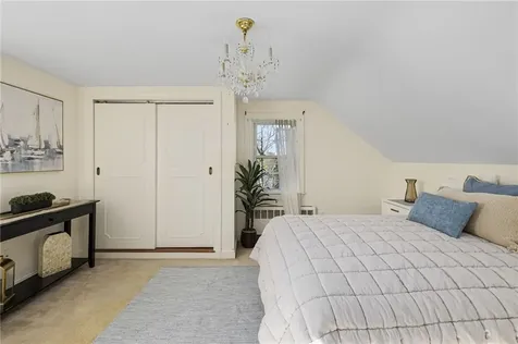 98 Homewood Avenue North Providence RI 02911