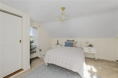 98 Homewood Avenue North Providence RI 02911