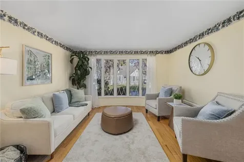 98 Homewood Avenue North Providence RI 02911
