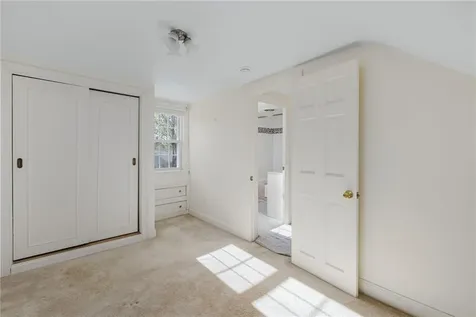 98 Homewood Avenue North Providence RI 02911