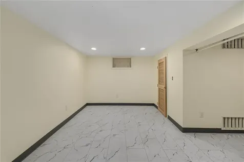 98 Homewood Avenue North Providence RI 02911