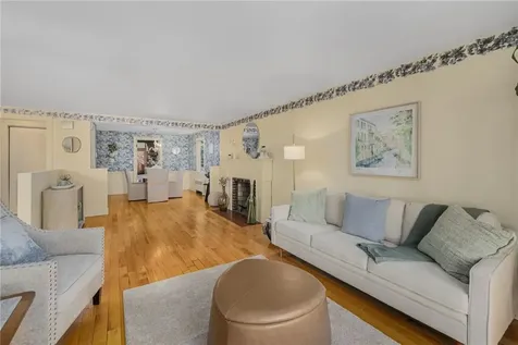 98 Homewood Avenue North Providence RI 02911