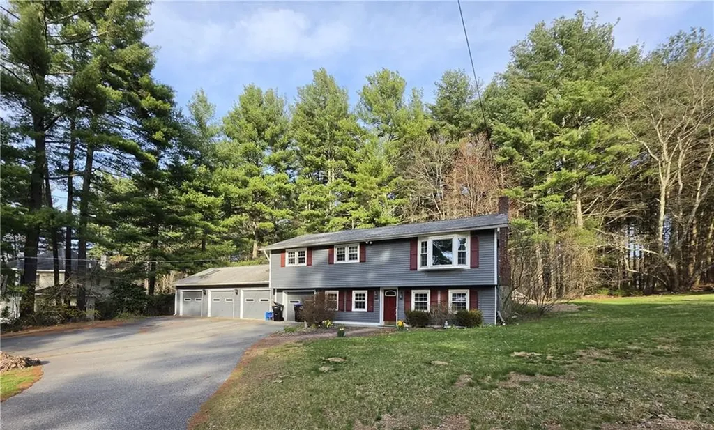 1304 Pound Hill Road North Smithfield RI 02896