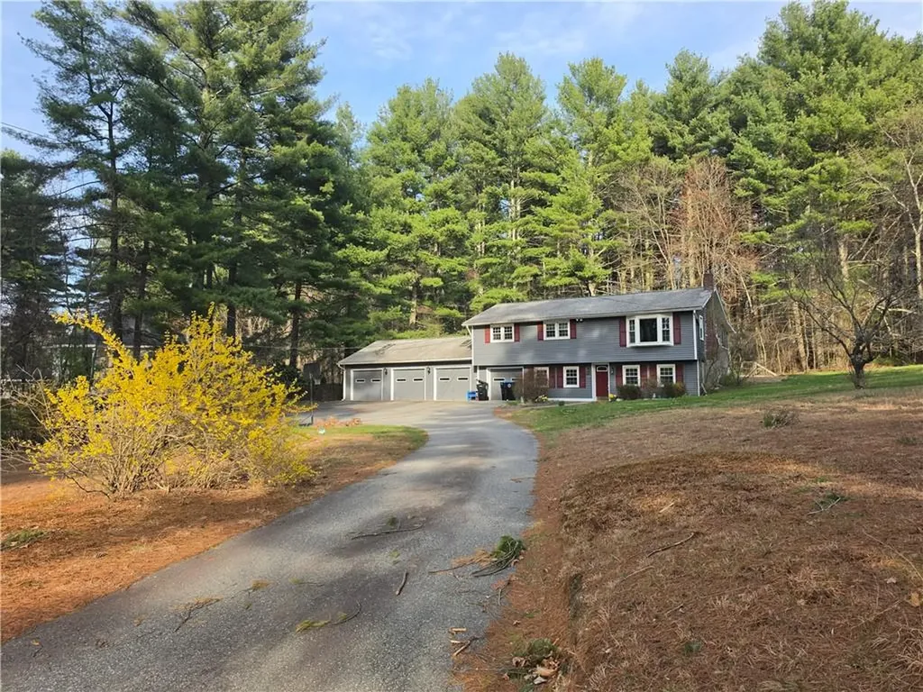 1304 Pound Hill Road North Smithfield RI 02896