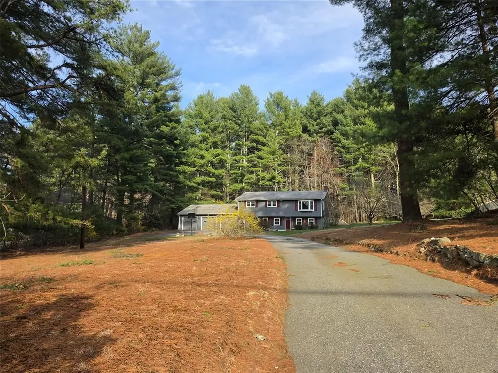 1304 Pound Hill Road North Smithfield RI 02896