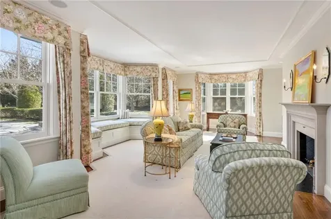 271 Carnegie Harbor Drive Portsmouth RI 02871