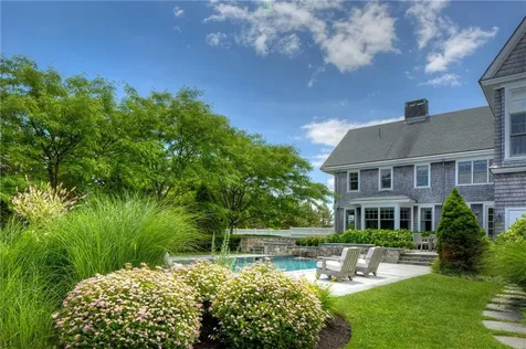 271 Carnegie Harbor Drive Portsmouth RI 02871
