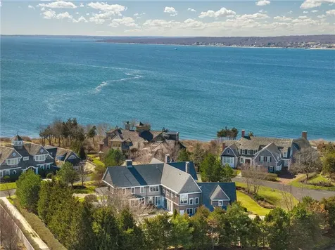 271 Carnegie Harbor Drive Portsmouth RI 02871
