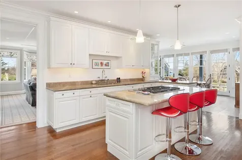 271 Carnegie Harbor Drive Portsmouth RI 02871