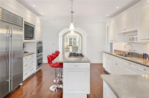271 Carnegie Harbor Drive Portsmouth RI 02871