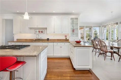 271 Carnegie Harbor Drive Portsmouth RI 02871