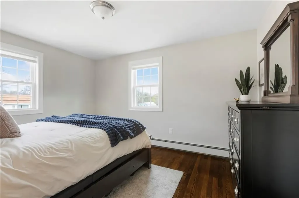 25 Overhill Road Warren RI 02885