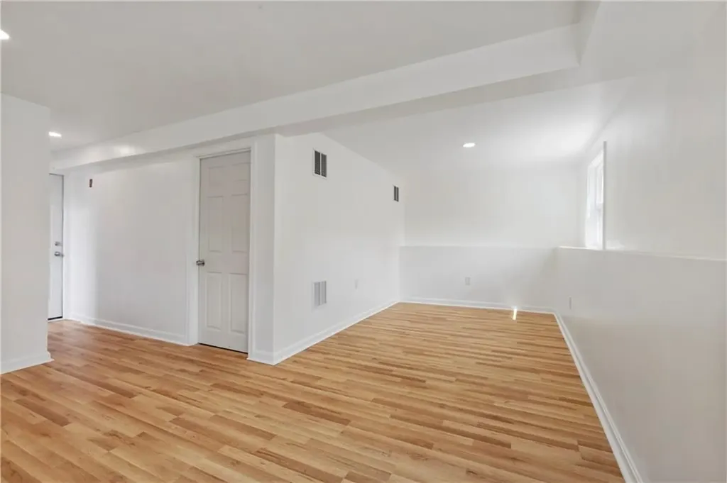 25 Overhill Road Warren RI 02885