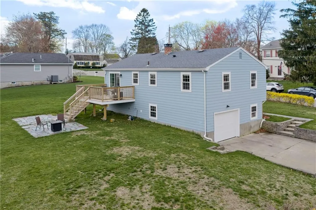 25 Overhill Road Warren RI 02885