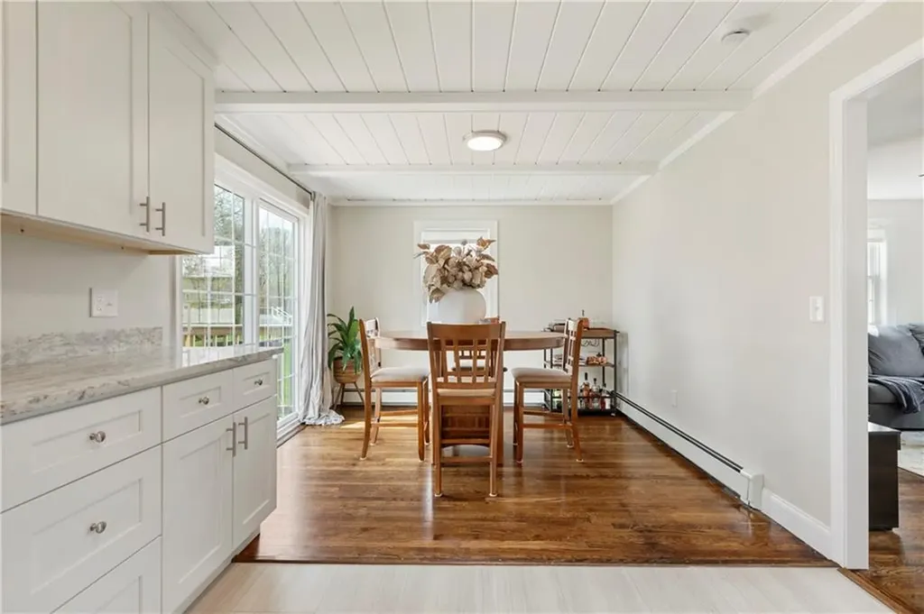 25 Overhill Road Warren RI 02885
