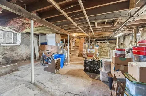 60 Riverview Avenue Tiverton RI 02878