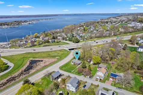 60 Riverview Avenue Tiverton RI 02878