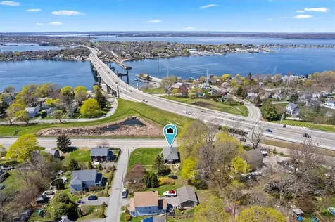 60 Riverview Avenue Tiverton RI 02878