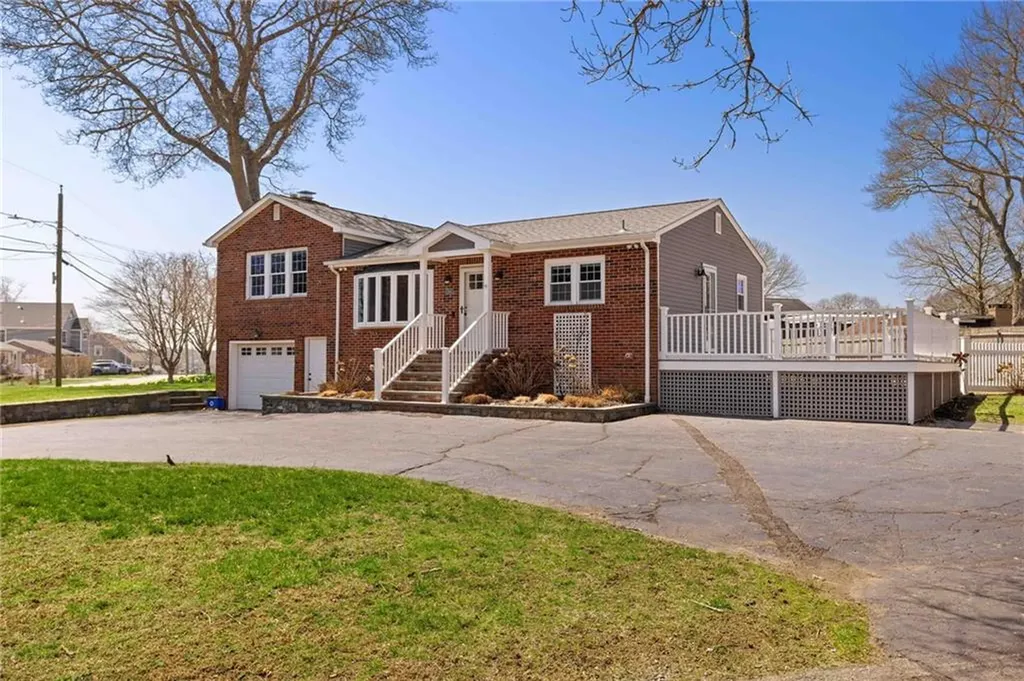 106 Cedar Island Road Narragansett RI 02882