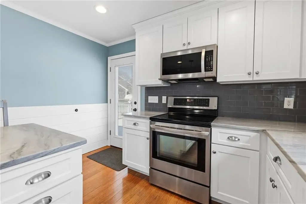 106 Cedar Island Road Narragansett RI 02882