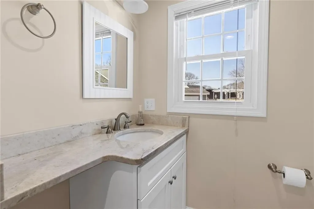 106 Cedar Island Road Narragansett RI 02882
