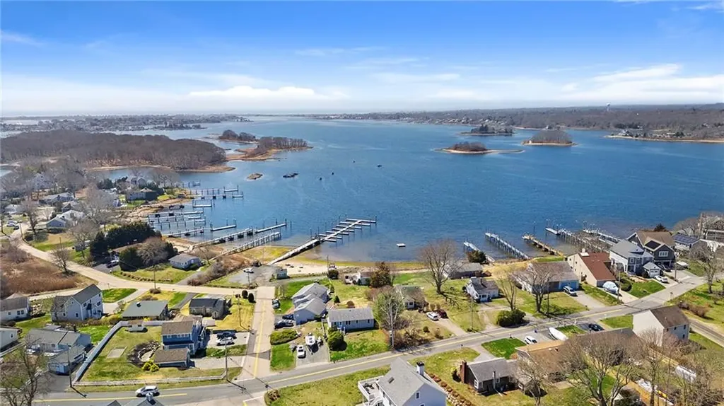 106 Cedar Island Road Narragansett RI 02882
